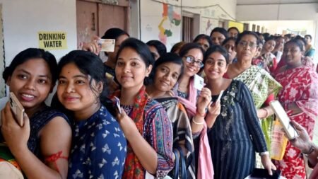 Bihar Chunav : चुनाव दर चुनाव मुखर हो रही आधी आबादी, अब उत्तराखंड की बारी