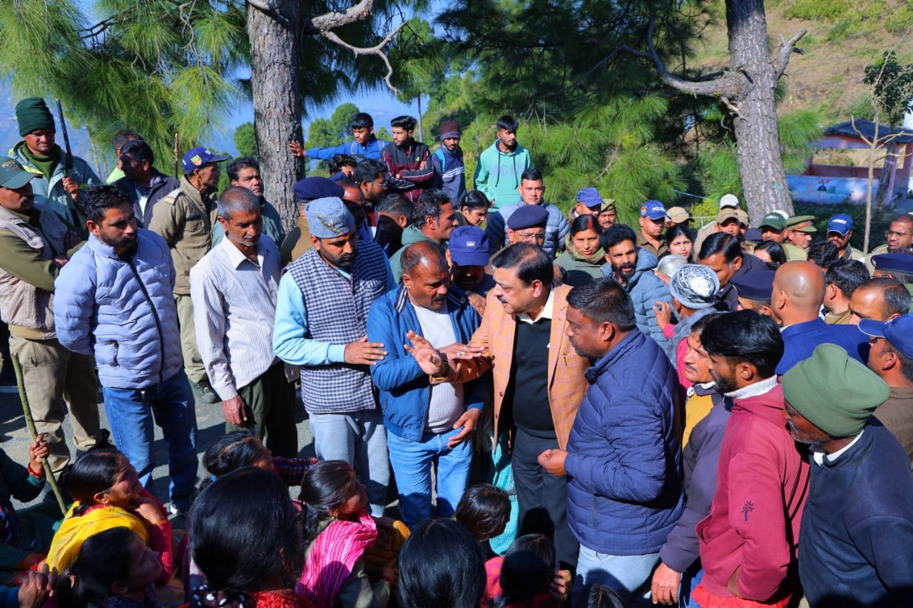 मानव-वन्यजीव संघर्ष : प्रभावित क्षेत्रों में पहुंचे अधिकारी