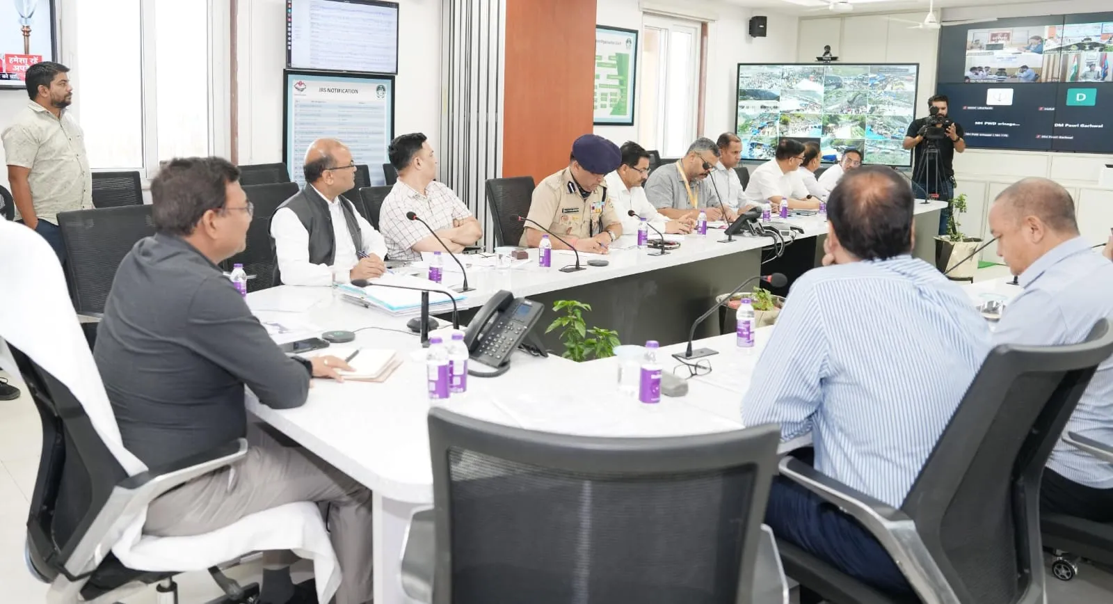Uttarakhand : मुख्य सचिव ने की चारधाम यात्रा की समीक्षा