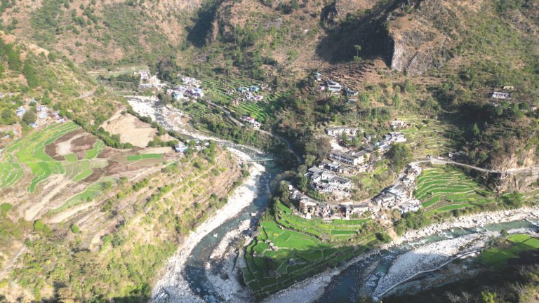 Chakbandi: एक कहानी बिखरी जमीन की, दूसरी सरोकारों की आवाज़ की