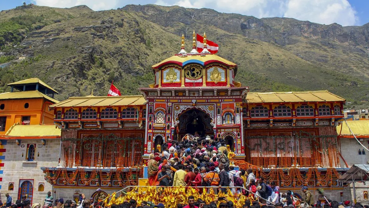 बद्रीनाथ धाम दान-चढ़ावा मामलाः शिकायतों की जांच के लिए हाई लेवल कमेटी गठित, BKTC ने नौटियाल को सस्पेंड किया
